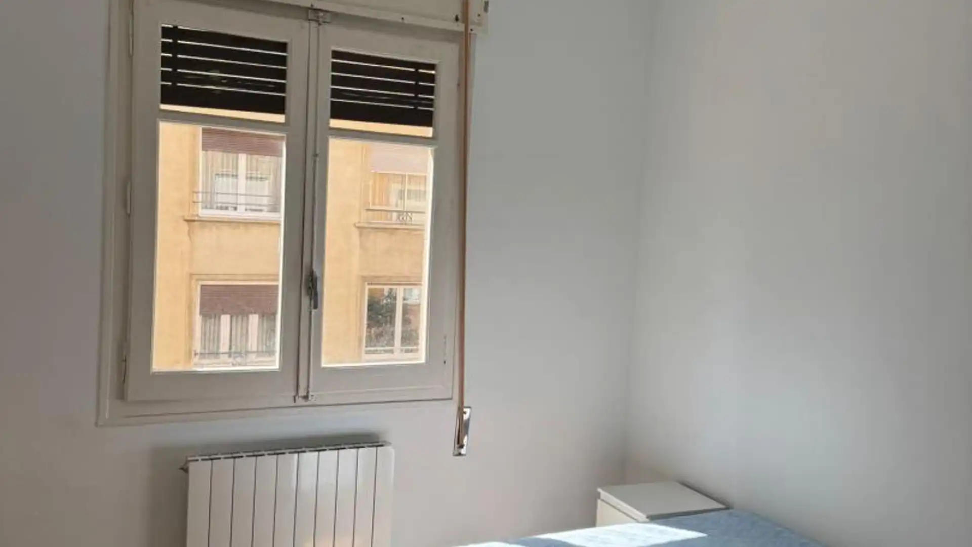 Piso en  Calle de Laguna de Rins 4 - Foto 9