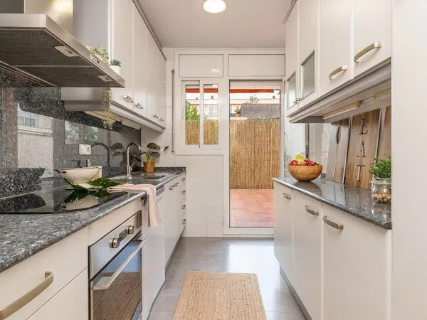 Piso en calle de Galileu, 341 - Foto 3