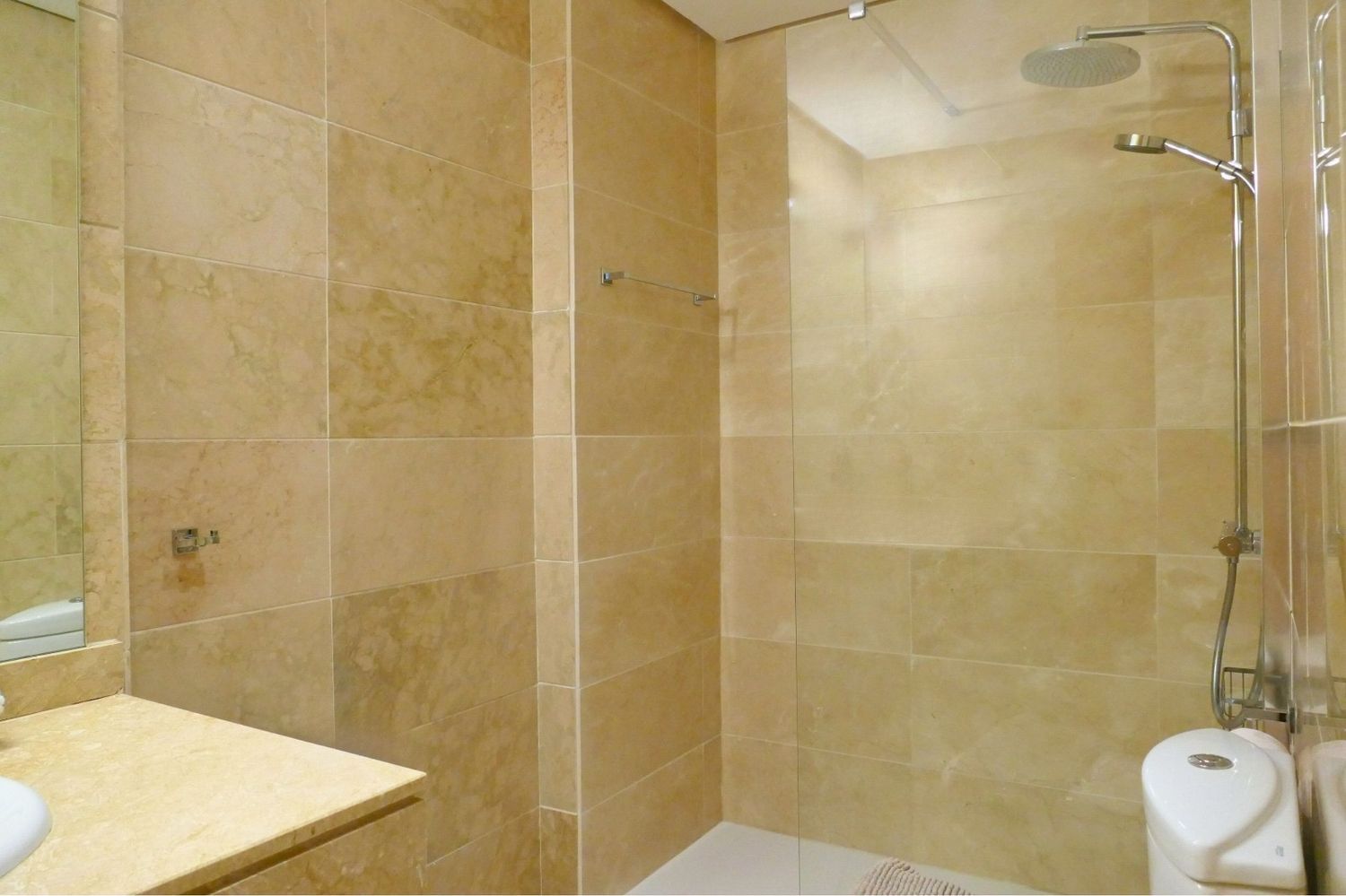 Piso en Calle San Joaquín, 46, La Carolina-Guadalpín - Foto 24