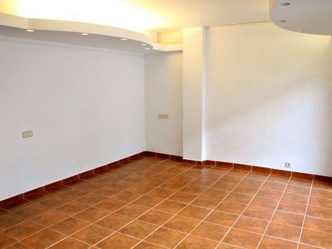 Local comercial en  Carrer d'Àngel Guimerà 45 - Foto 5