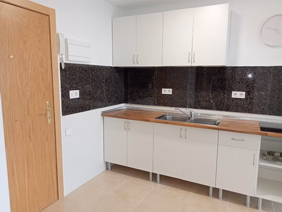 Apartamento en  Avenida Juan XXIII 1 - Foto 5