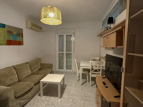 Piso en calle Tello de Guzmán, 6