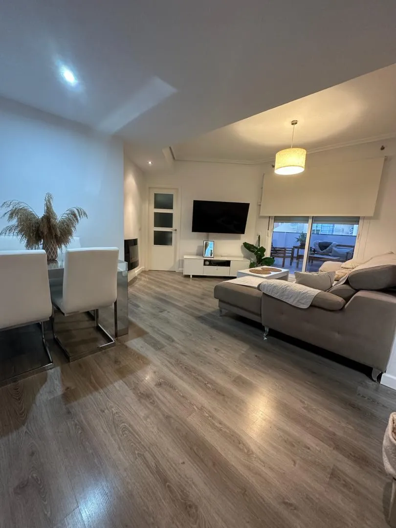 Piso en  Calle Maestro Adolfo Diaz 13 - Foto 2