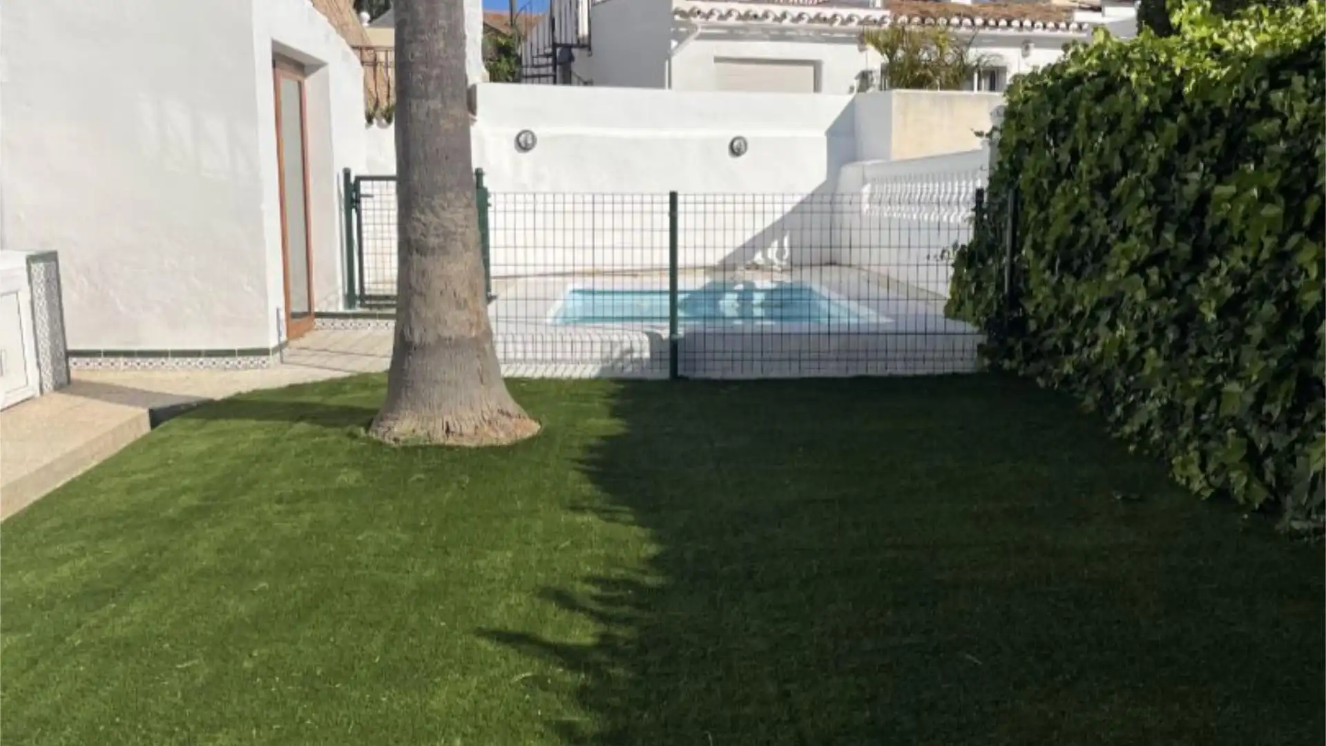 Chalet en  Calle Rosal de Calypso 7 - Foto 2