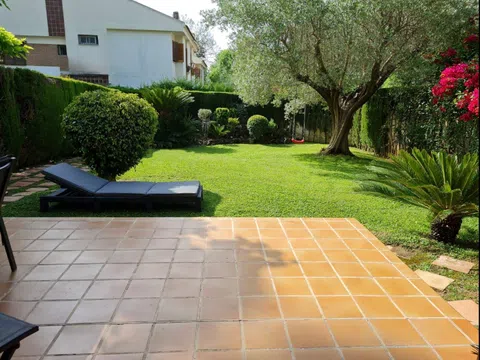 Chalet pareado en Ermita Nova, 18