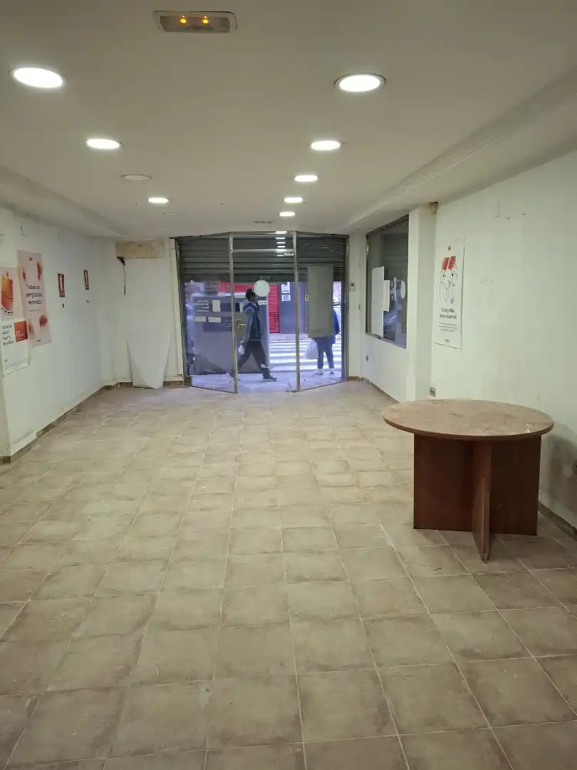 Local comercial en  Carrer de Sant Joaquim i del Pati 23 - Foto 8