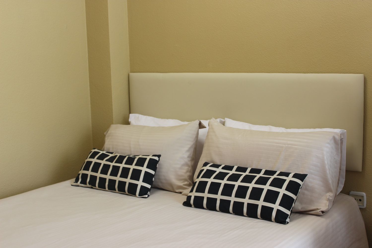 Estudio en calle de Sor Ángela de la Cruz, 30 - Foto 9