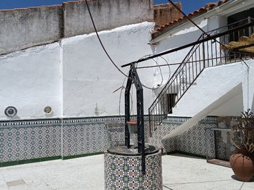 Casa adosada en  Calle Ángel Arias 9 - Foto 3