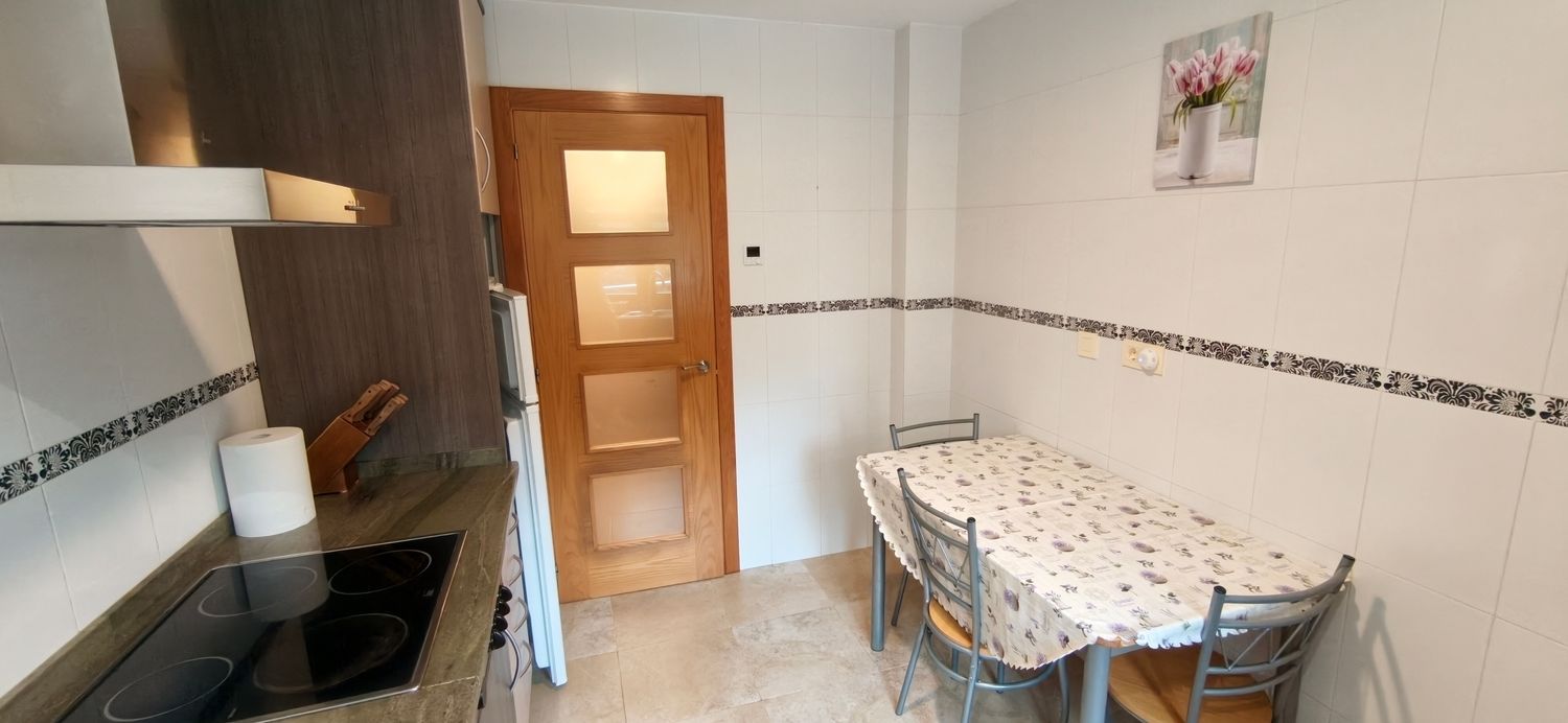 Chalet adosado en Calle la Abraira, 21 a - Foto 6