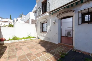 Casa adosada en  Calle Cristóbal Parra 1136 - Foto 3