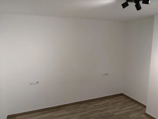 Piso en Barrio Buhaira - Huerta del Rey - Foto 10