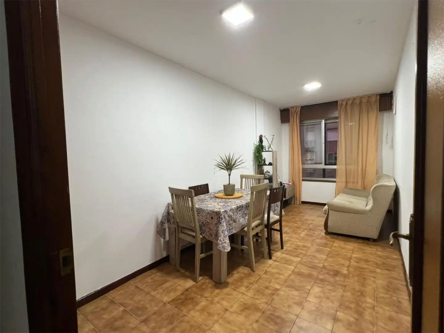 Piso en  Avenida Rosalía de Castro 32 - Foto 7