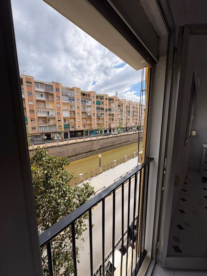 Piso en  Calle Ribera del Genil 15 - Foto 14