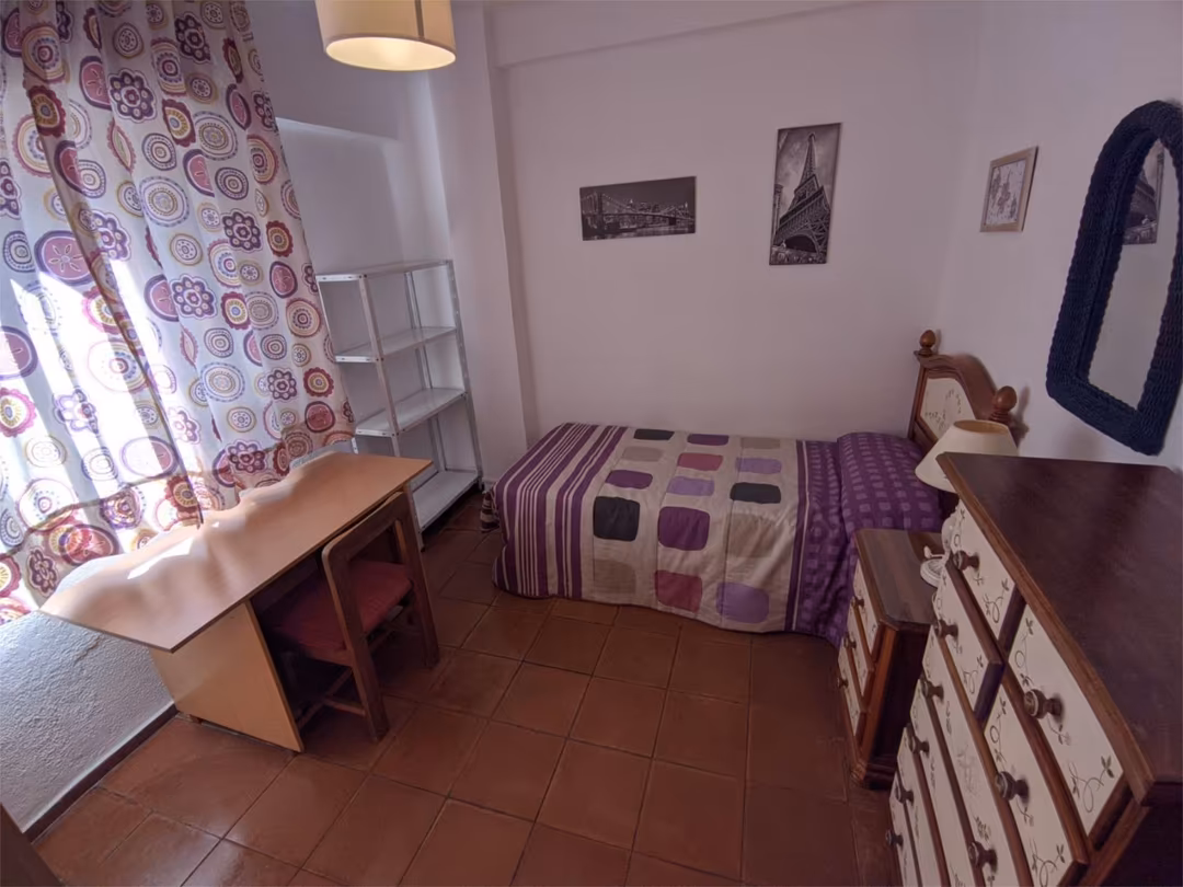 Piso en  Calle Infanta Doña María 80 - Foto 3