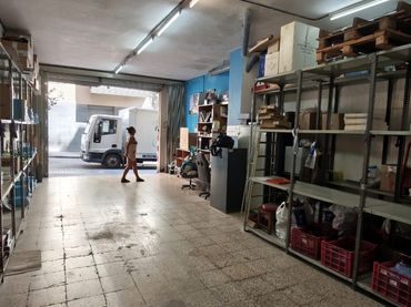Local comercial en  Carrer Bòbiles 1 - Foto 11