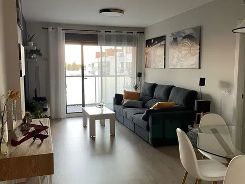 Piso en avenida de las Ciencias, 21