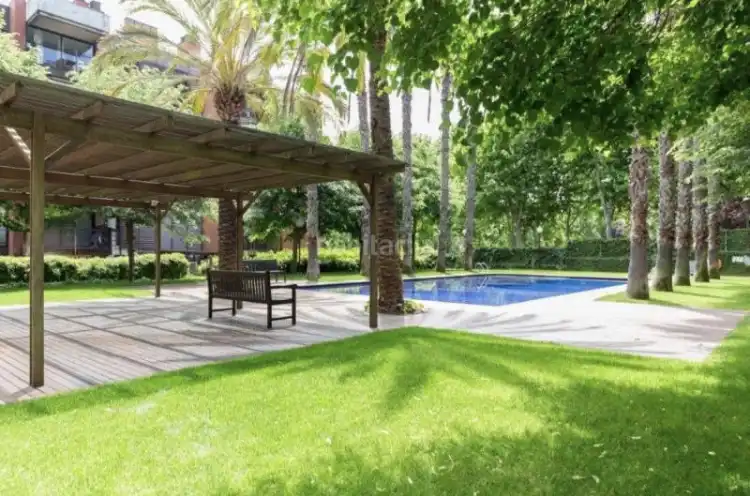 Piso en  Carrer de Josep Vidal i Granés 76 - Foto 2