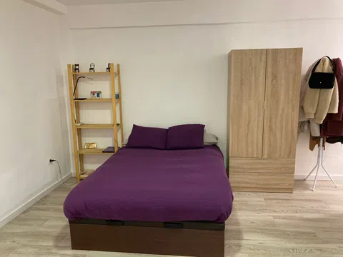 Estudio en calle Capitán Dema, 22