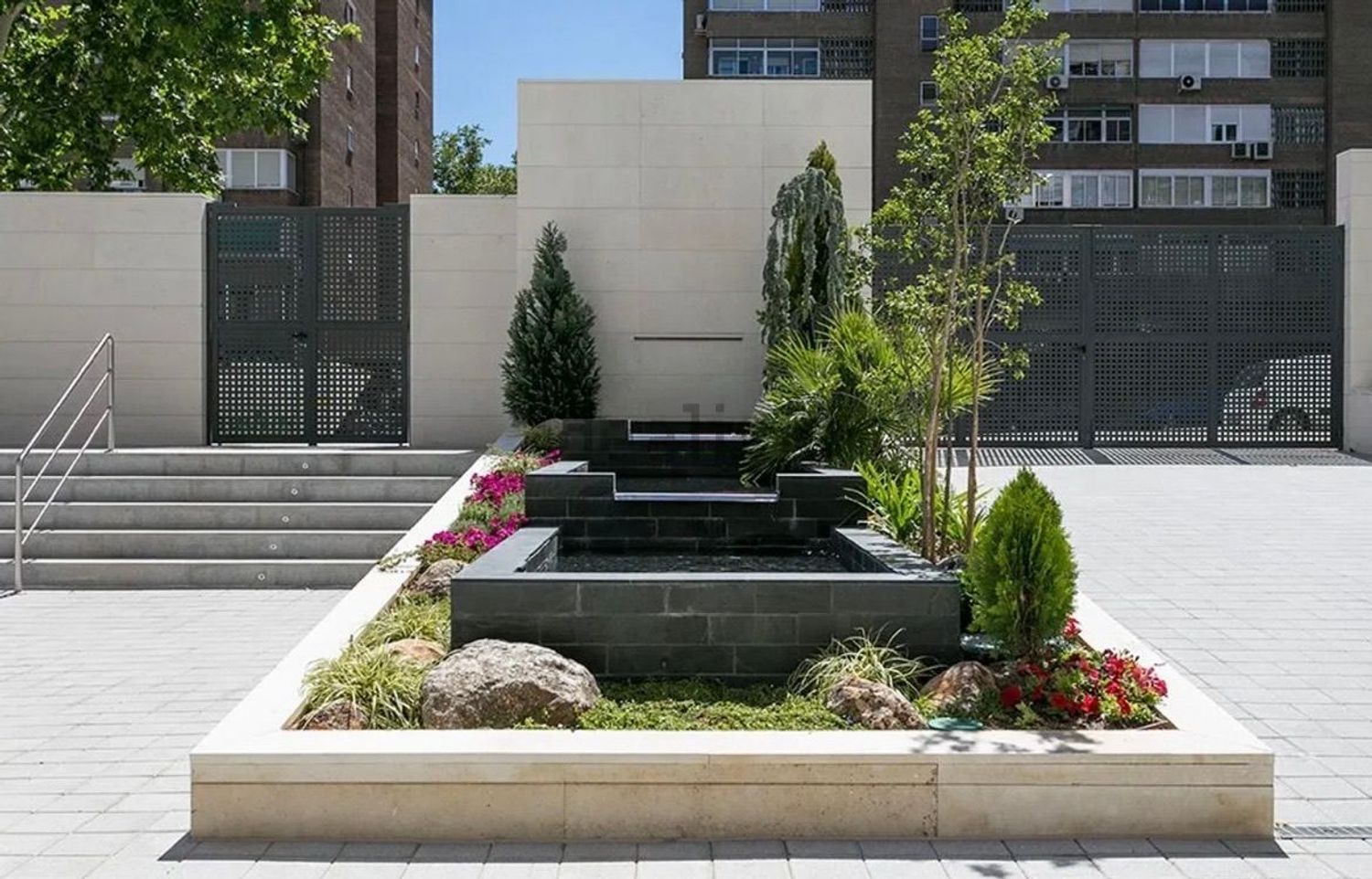 Piso en calle de Carlos y Guillermo Fernández Shaw, 1 - Foto 2