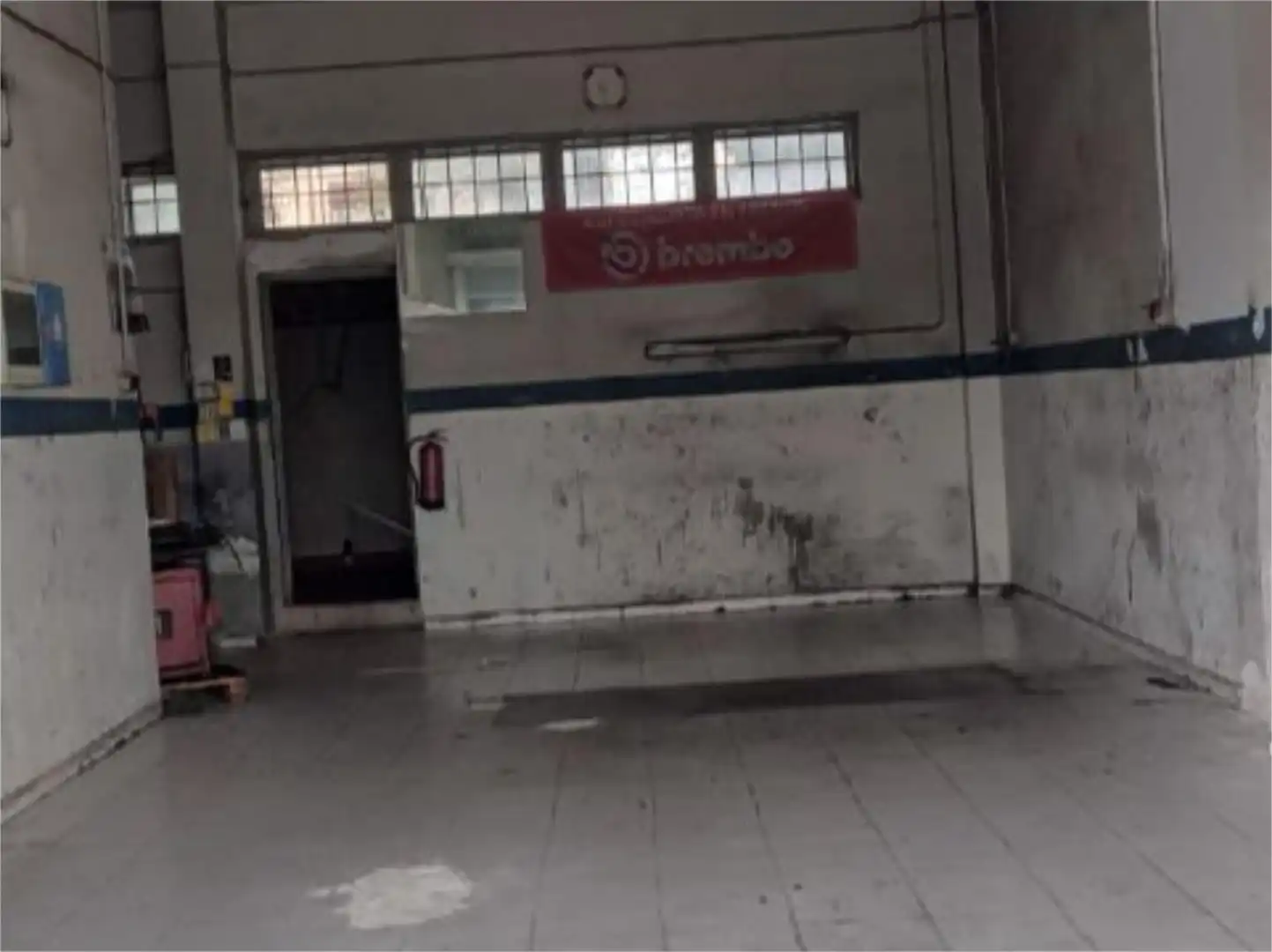 Local comercial en  Ronda de Collsalarca 83 - Foto 4