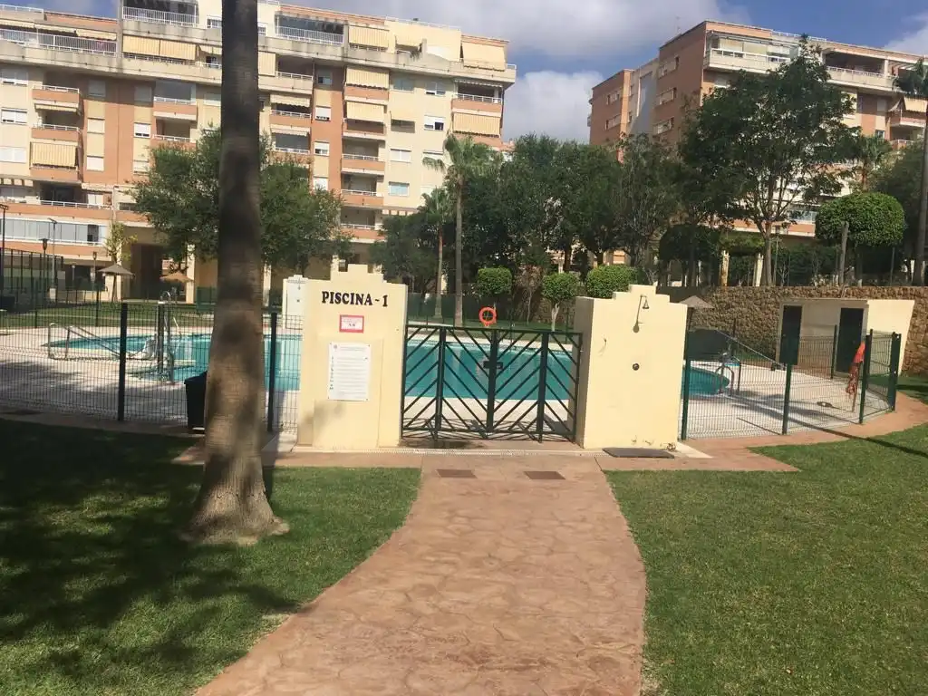 Piso en  Avenida del Editor Ángel Caffarena 21 - Foto 26
