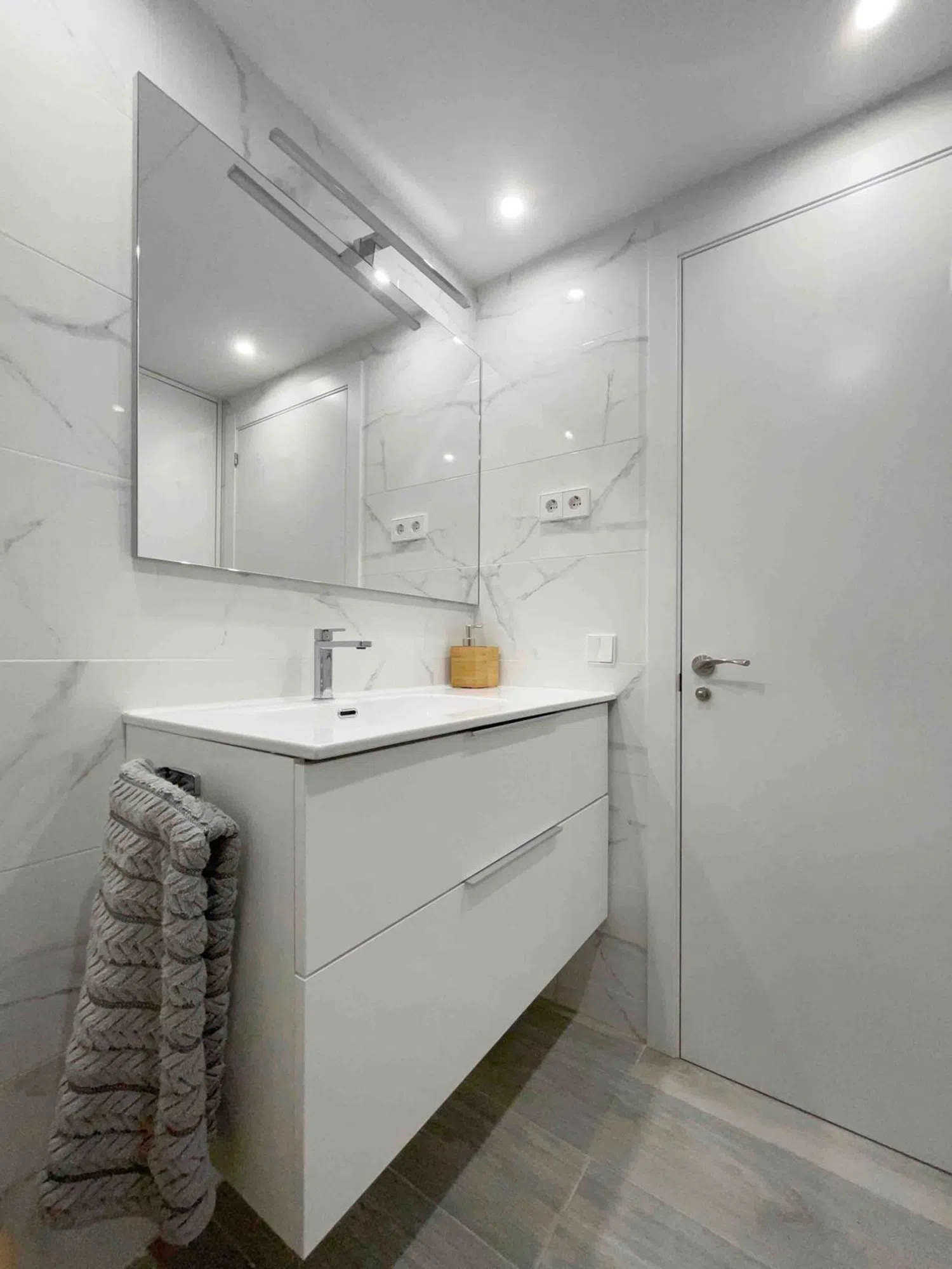 Estudio en calle Rafael Bergamín, 16 - Foto 7