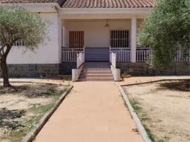 Casa adosada en urbanización la veleta - Foto 1