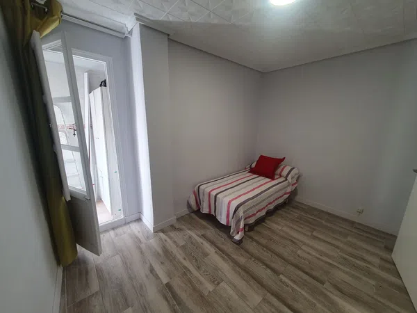 Piso en Calle de l'Escultor Josep Capuz, 38, Mont-Olivet - Foto 5