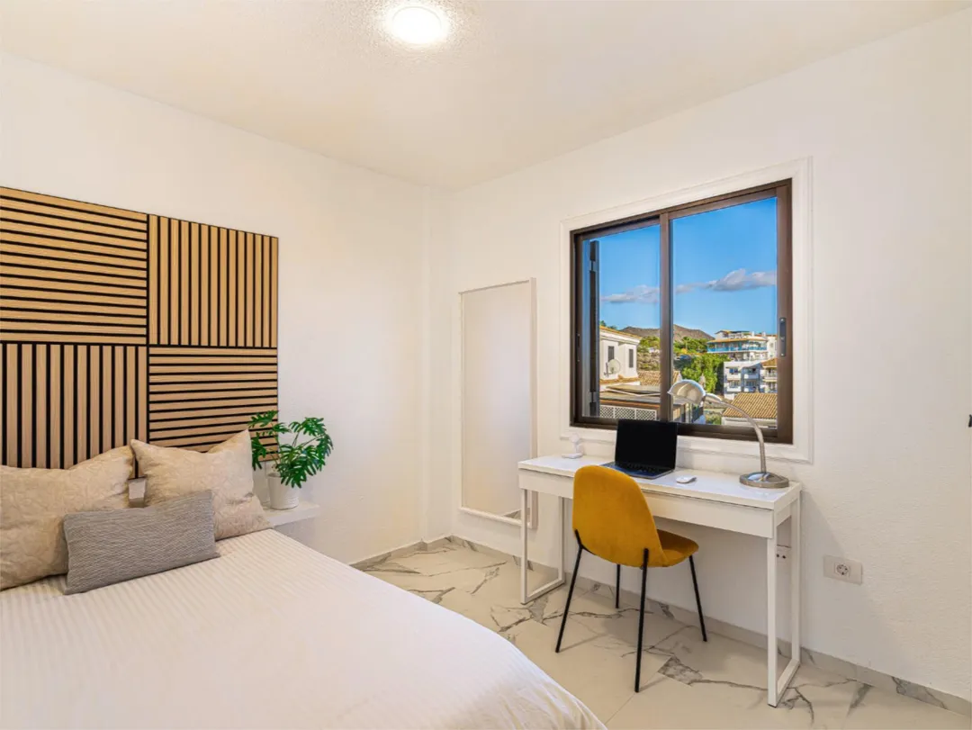 Casa adosada en  Calle Armiche 28 - Foto 2