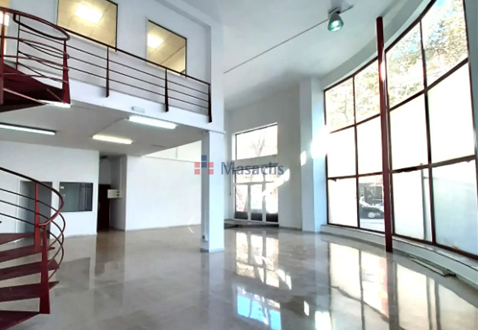 Local comercial en Cornellà de Llobregat - Foto 2