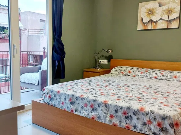 Estudio en calle del Marqués de Molins, 16