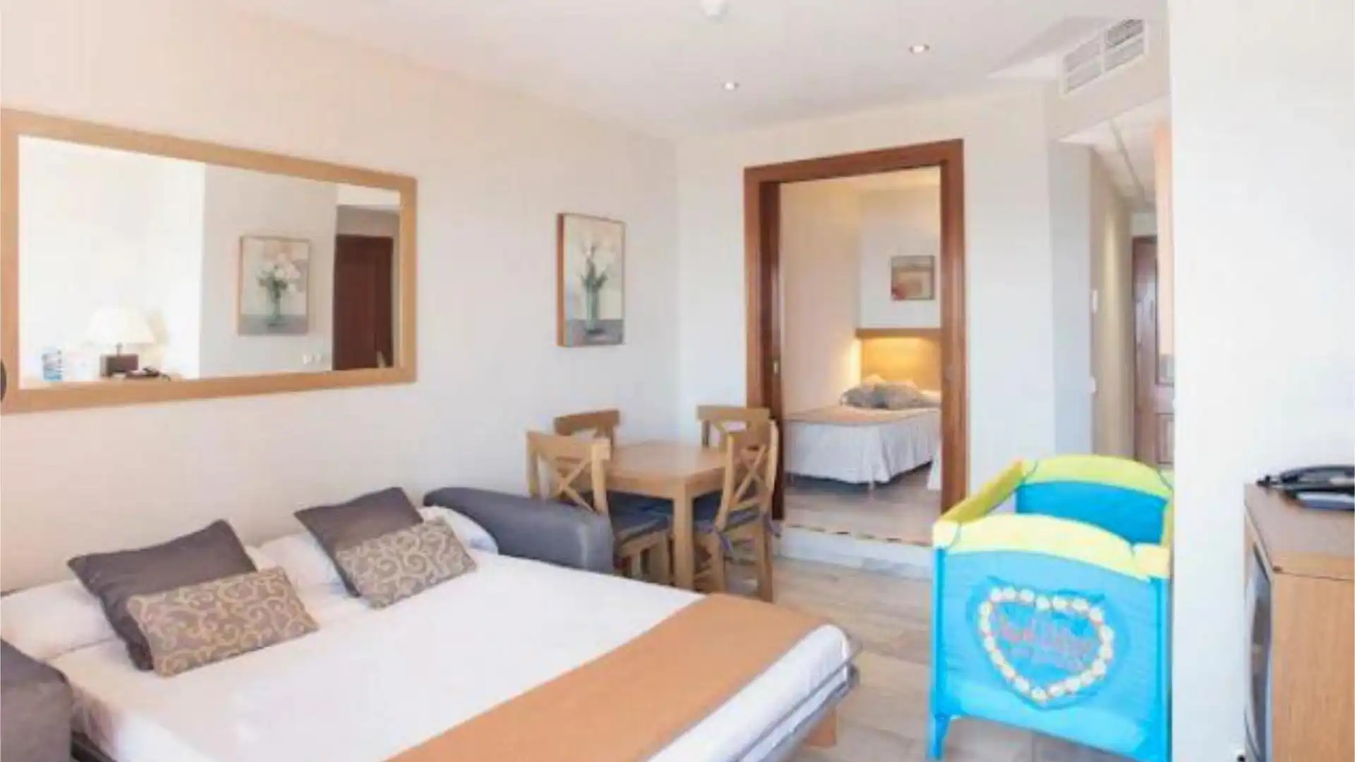 Apartamento en Benalmadena playa - Foto 5