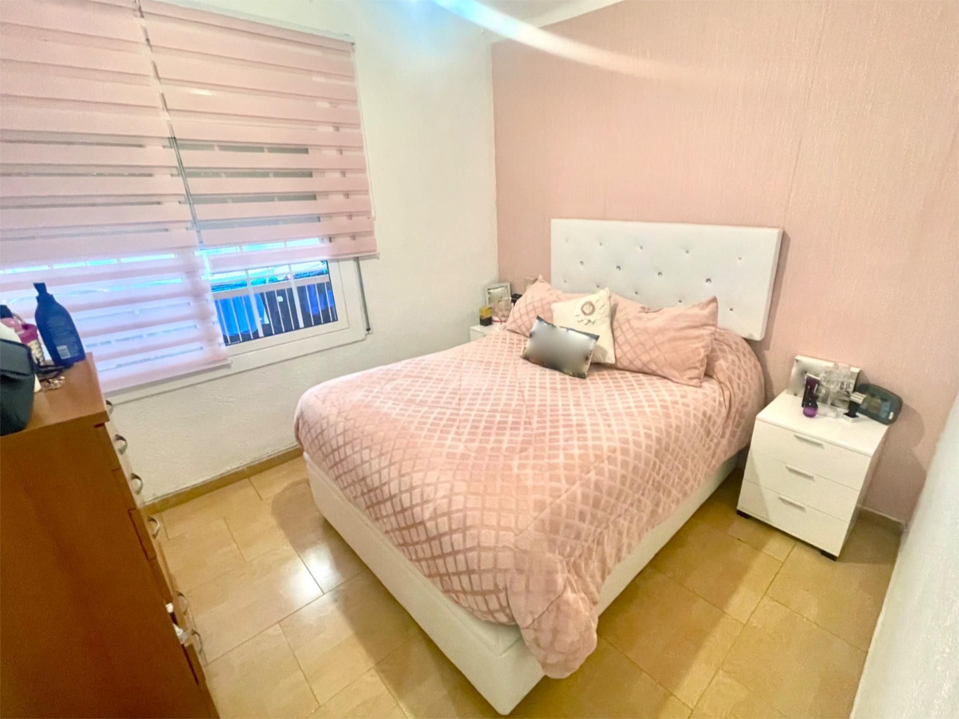 Piso en  Carrer de Josep Miquel 8 - Foto 3