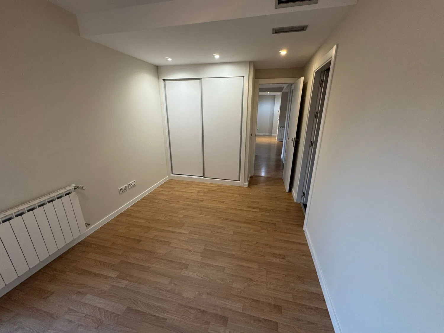 Piso en avenida de Secundino Zuazo, 90 - Foto 4
