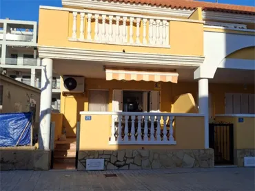 Casa adosada en  Carrer del Sastre 25A - Foto 1