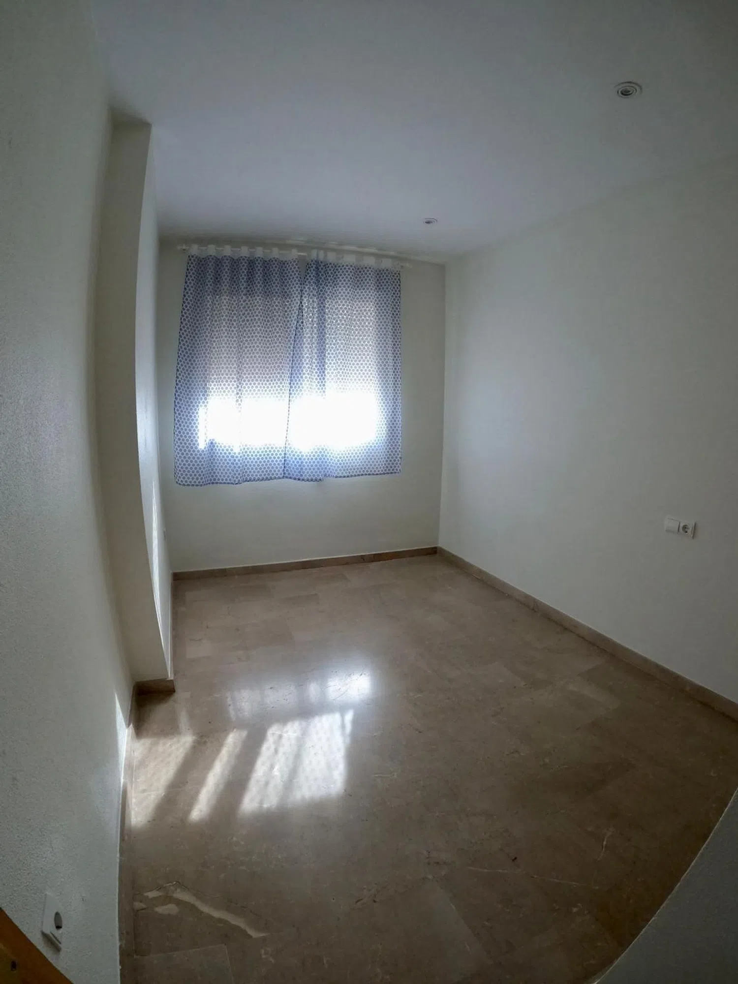 Piso en avenida Don Juan de Borbon, 52 - Foto 11