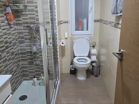 Piso en dulcinea, 6