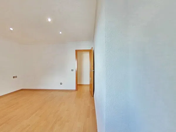 Piso en Barrio Els Orriols - Foto 9