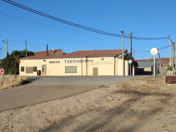Casa de pueblo en Carretera Ledesma Tardobi, 7 - Foto 1