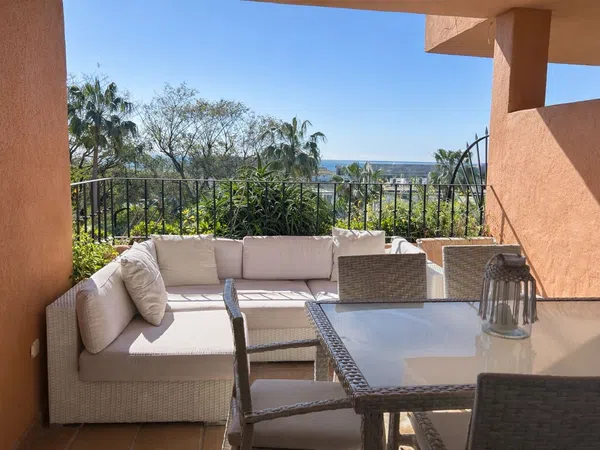 Piso en El Oasis de Marbella, 1, Las Lomas de Río Verde - Foto 2