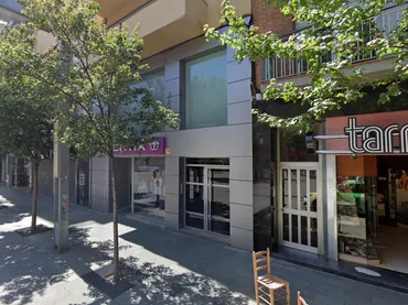 Local comercial en  Plaça Lluís Perpinyà 8 - Foto 1