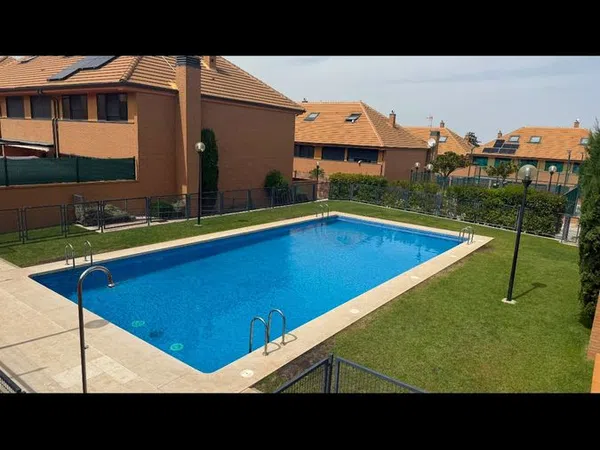 Chalet adosado en Calle Países Bajos, 30, Hervencias, Hervencias - Foto 1