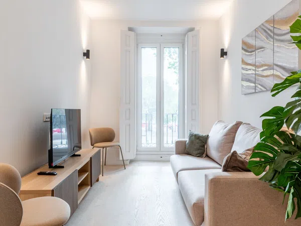 Piso en paseo de la Infanta Isabel, 5