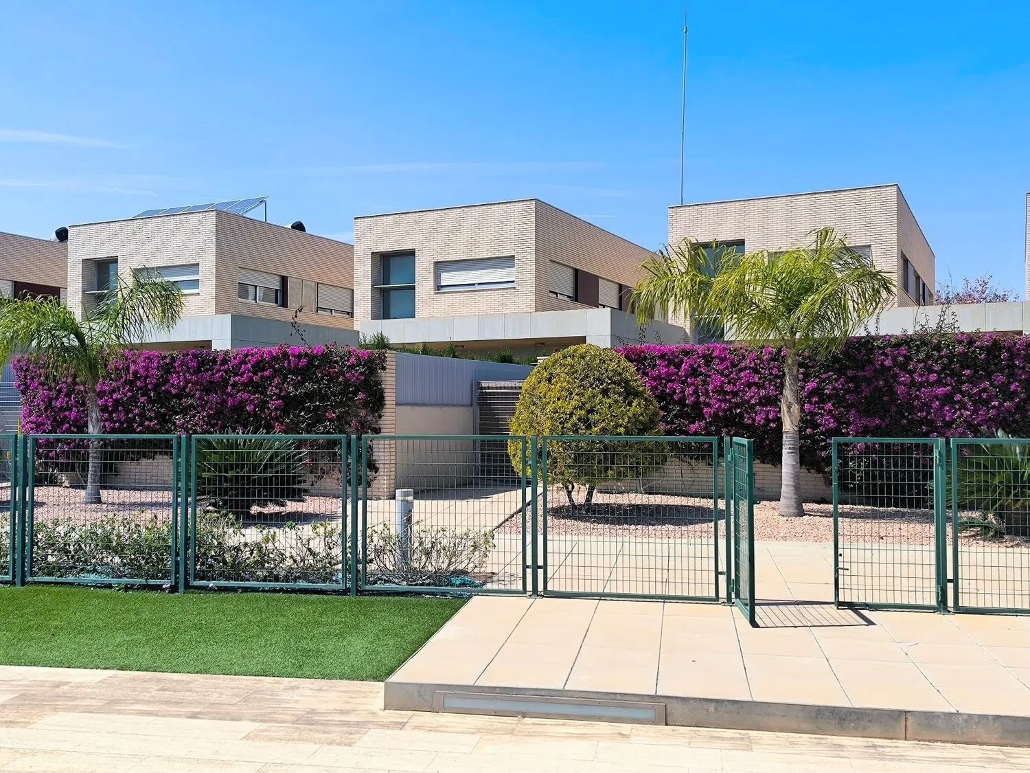 Chalet adosado en calle gorrion, 9 - Foto 2