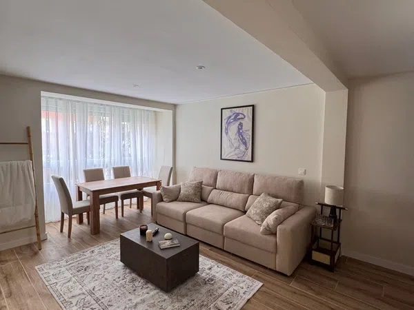 Piso en Grupo los Pinares, 2 a