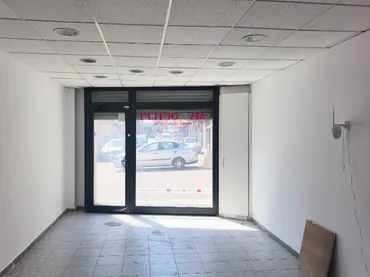 Local comercial en  Carrer de Can Viloca 5 - Foto 6