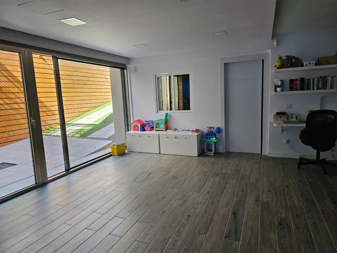 Casa adosada en  Calle Francisco de La Torre 31 - Foto 38