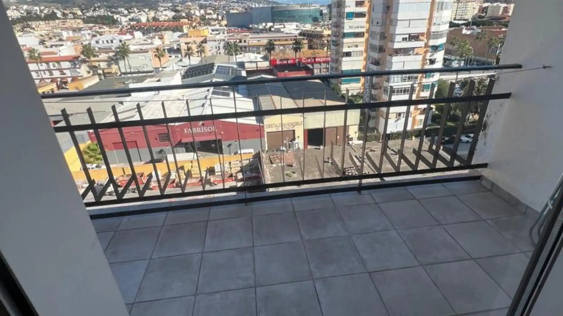 Piso en  Avenida de los Lirios Local - Foto 6