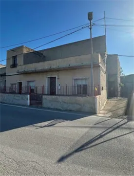 Chalet en entrada del pueblo - Foto 4