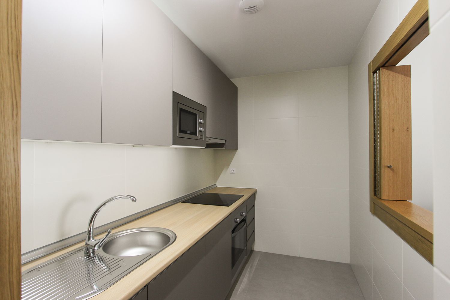 Piso en avenida de la Ilustración, 59 - Foto 2